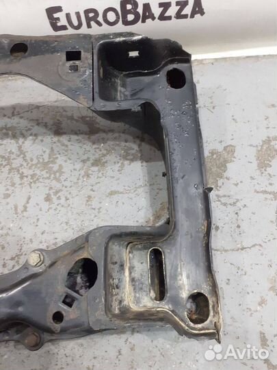 Передний подрамник Mercedes W210