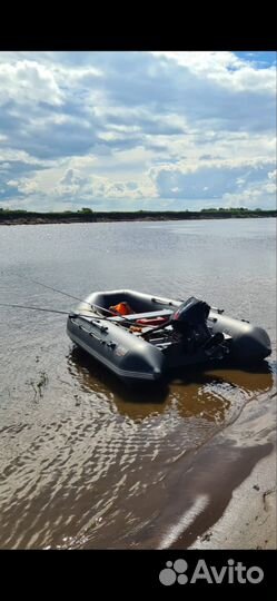 Лодка cayman 400
