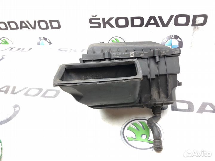 Корпус воздушного фильтра Skoda Octavia A7 (5E)