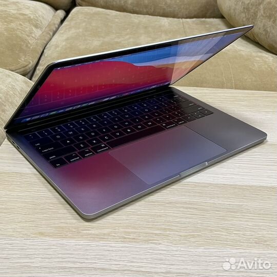 MacBook Pro 13 2017 i5/16/512 TouchBar