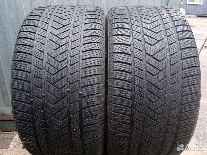 Pirelli Scorpion Winter 305/30 R21