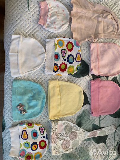 Шапки, чепчики от 0-6 мес