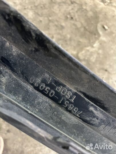 Губа на бампер toyota avensis рестайлинг