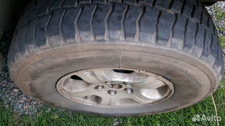 КАМА И-520 235/75 R15 105S