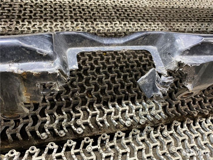 Бампер Land Rover Discovery 3, 2007