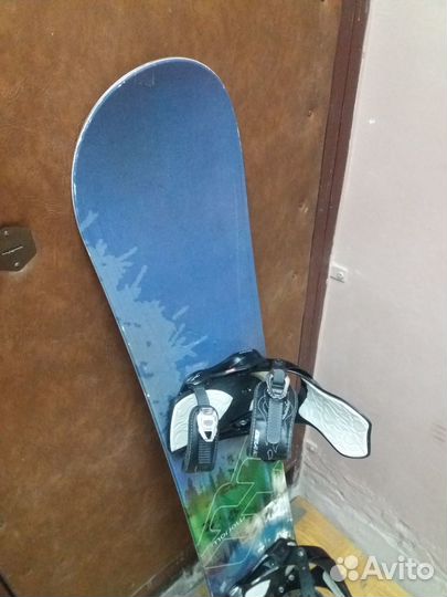 Горнолыжные ботинки разные