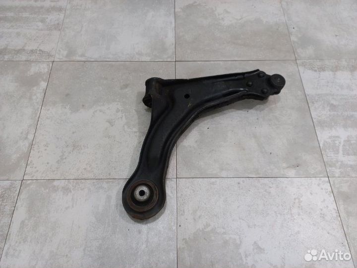 Рычаг передний нижний передний левый Mercedes V230
