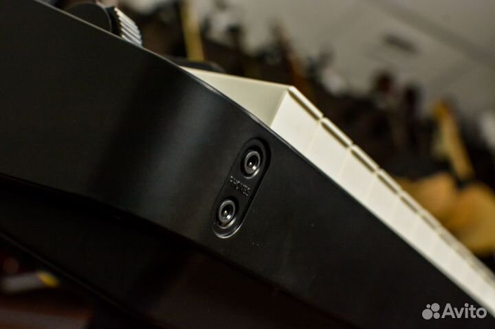 Цифровое пианино Casio + Аксессуары