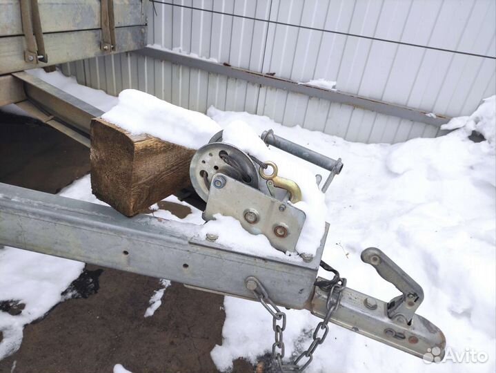 Прицеп легковой