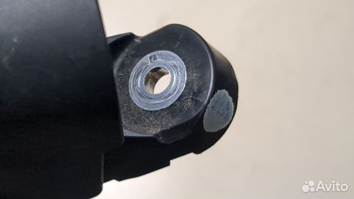 Щеткодержатель Mazda CX-30, 2021