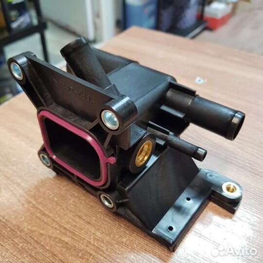 Фланец тройник охлаждения Mazda 3/6 1.8/2.0