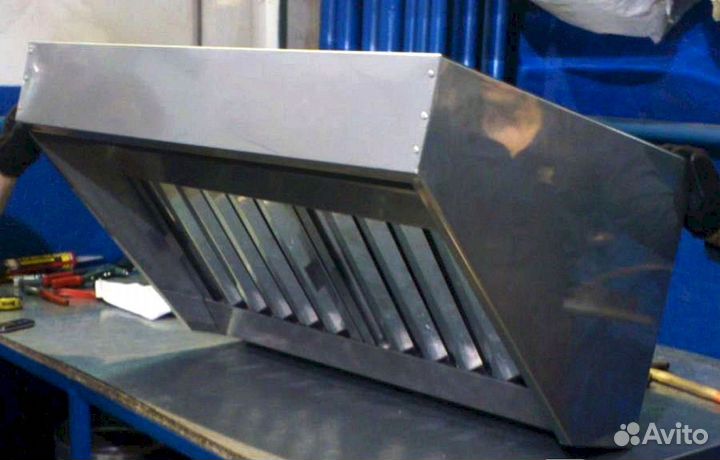 Вытяжка, зонт вентиляции