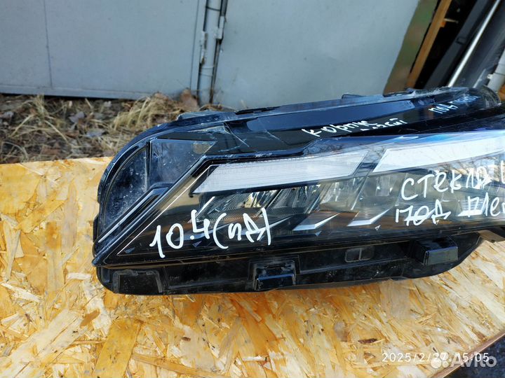 Фара Geely Coolray SX11 2023+ стекло целое