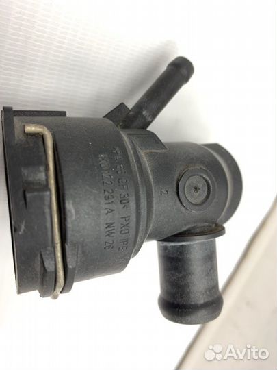 Фланец системы охлаждения Audi A3 8P BVY 2005