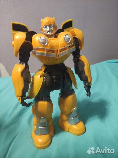 Робот бамблби