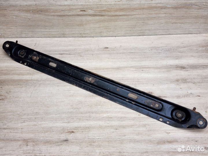 Балка радиаторная нижняя Citroen C4