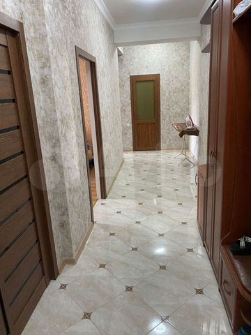2-к. квартира, 64 м², 7/10 эт.