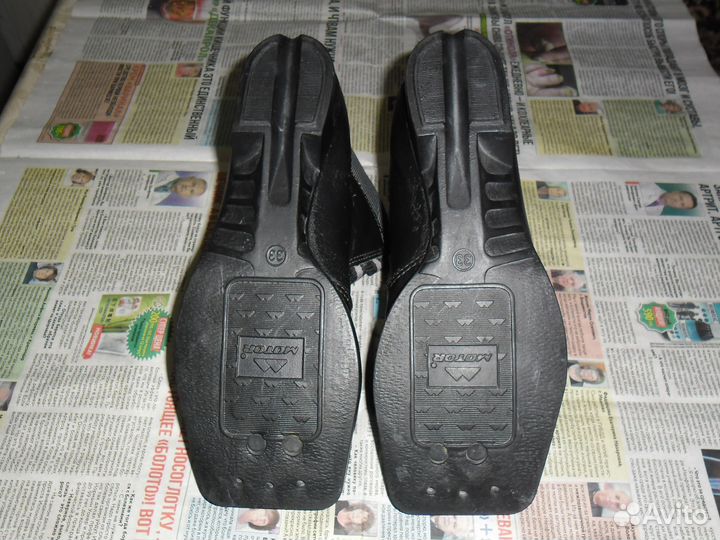 Лыжные ботинки на подростка