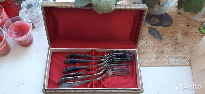 Столовые вилки