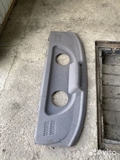 Полочка на приору седан