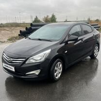 Hyundai Solaris 1.4 MT, 2015, 135 000 км, с пробегом, цена 737 000 руб.