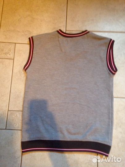 Жилетка для мальчика 146 рост