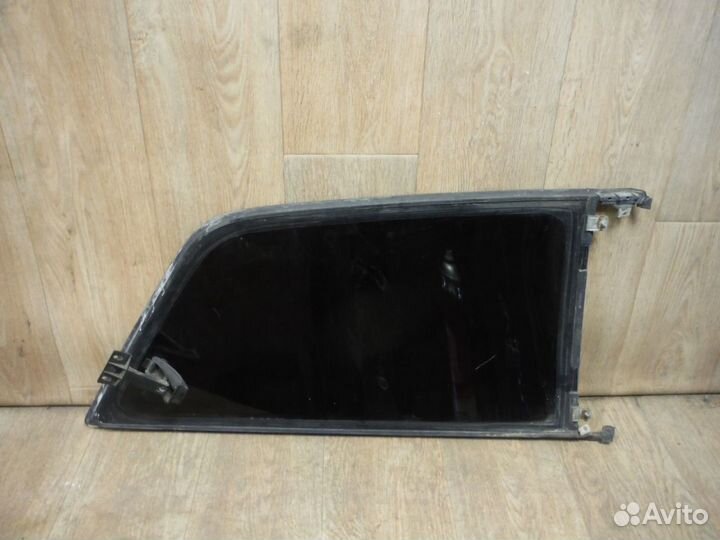 Стекло кузова заднее левое №93 A3 8L 1997