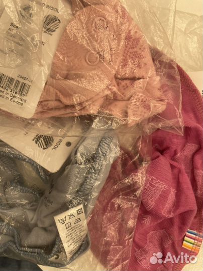 Четыре манишки шерсть