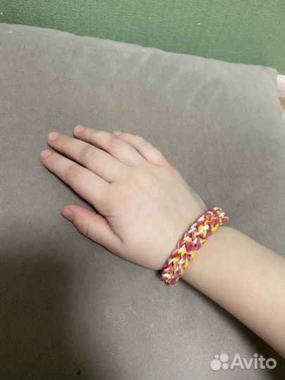 Браслет из резинок