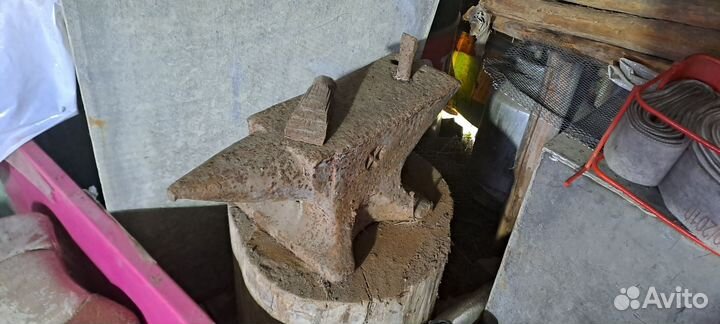Кузнечная наковальня 100кг имперских времен