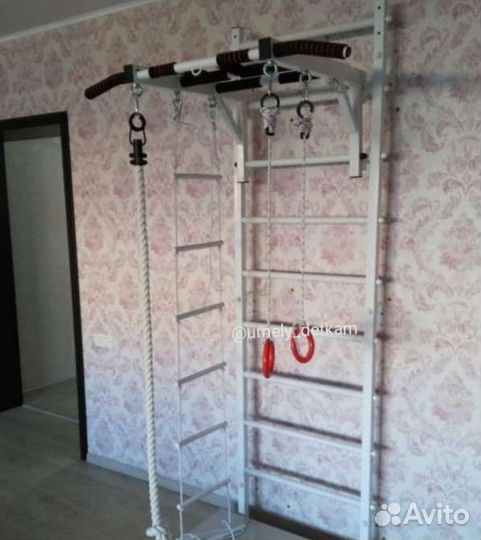 Семейная шведская стенка