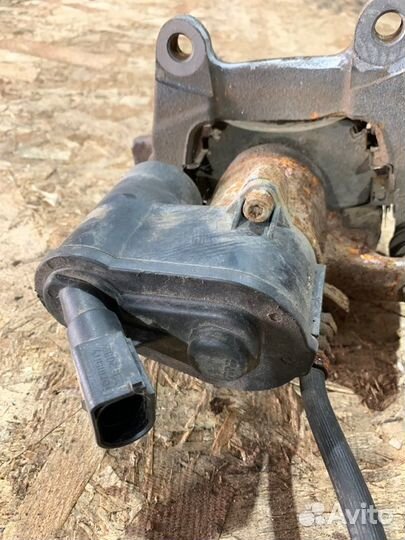 Суппорт задний левый Audi А6 C6 2.8 CCE 2004-2010