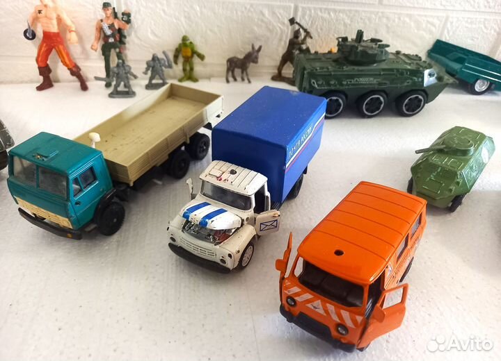 Игрушки СССР, военная техника, машины, тракторы
