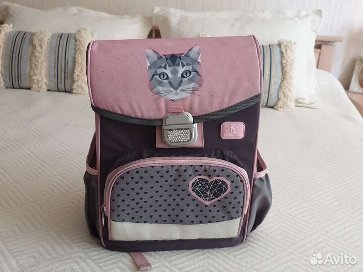 Школьный рюкзак