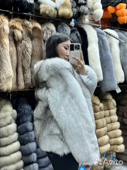 Шуба песец натуральный