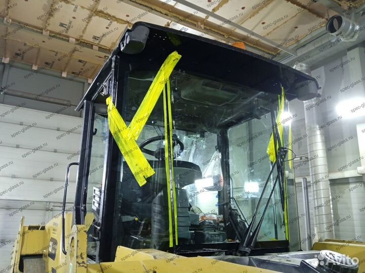 Стекло кабины mustang MTL325