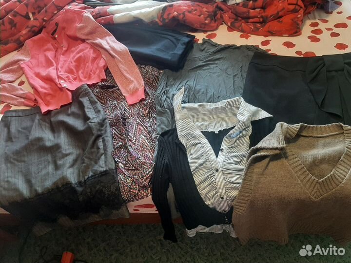Отдам вещи женские р42-44,44