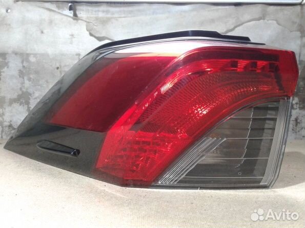 Toyota Rav 4 фонарь правый