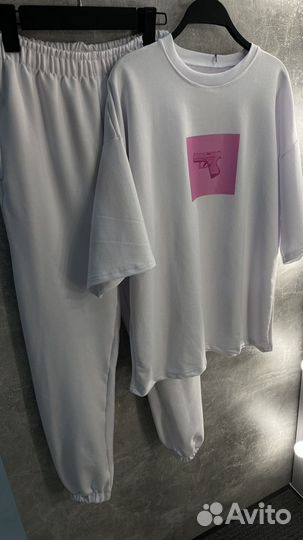 Спортивный костюм женский