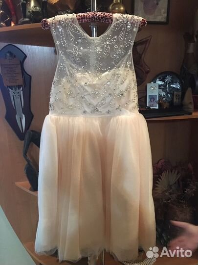 Платье вечернее