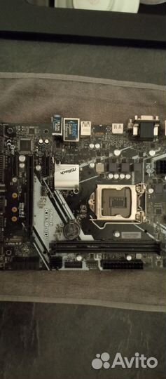 Материнская плата