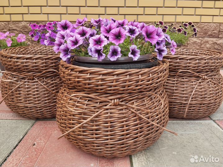 Кашпо из ротанга