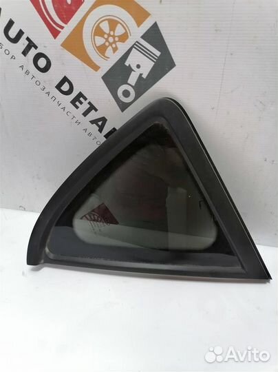 KIA ceed ed Стекло кузовное глухое правое