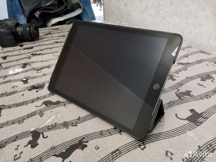 Планшет Apple iPad (9th Gen) Wi-Fi 64 гб серый