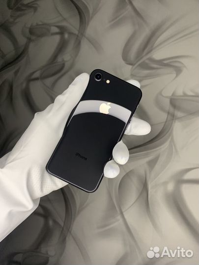 iPhone 8