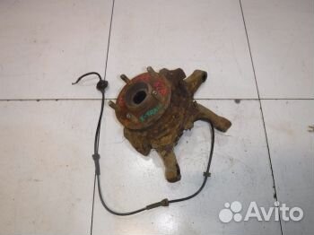 Кулак передний левый 400158H300