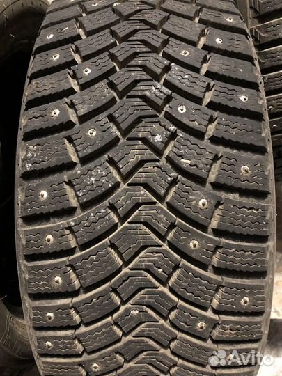 Michelin X-Ice North XIN2 215/50 R17