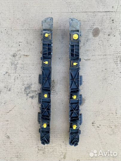 Кронштейн заднего бампера Hyundai Tucson 3 TL