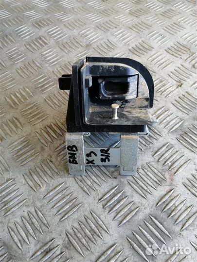 Крепление полки правое Bmw X3 F25 N47D20C 2013