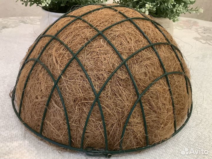 Кашпо для цветов подвесное